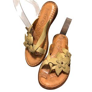 Born Women’s Leather Floral Sandals Green 8 Slip-On Casual Comfort Footwear